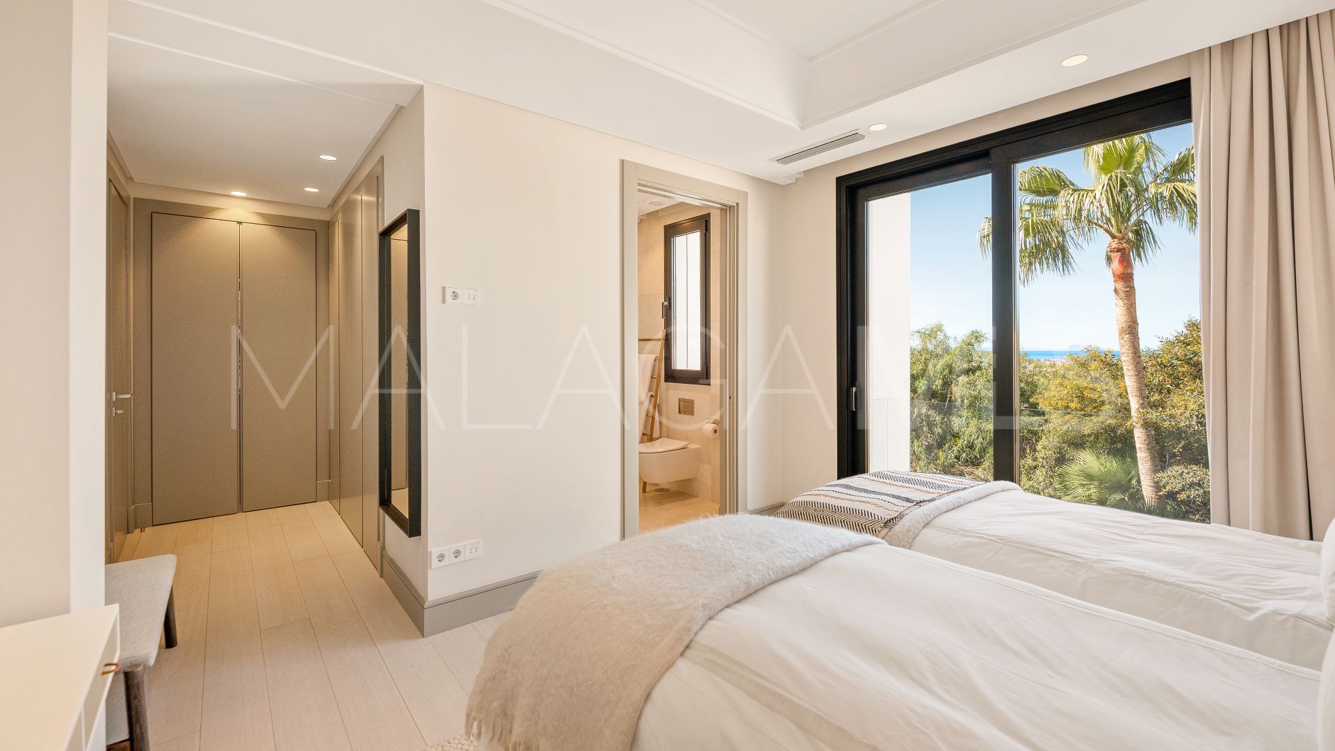 5 bedrooms Paraiso Alto villa for sale