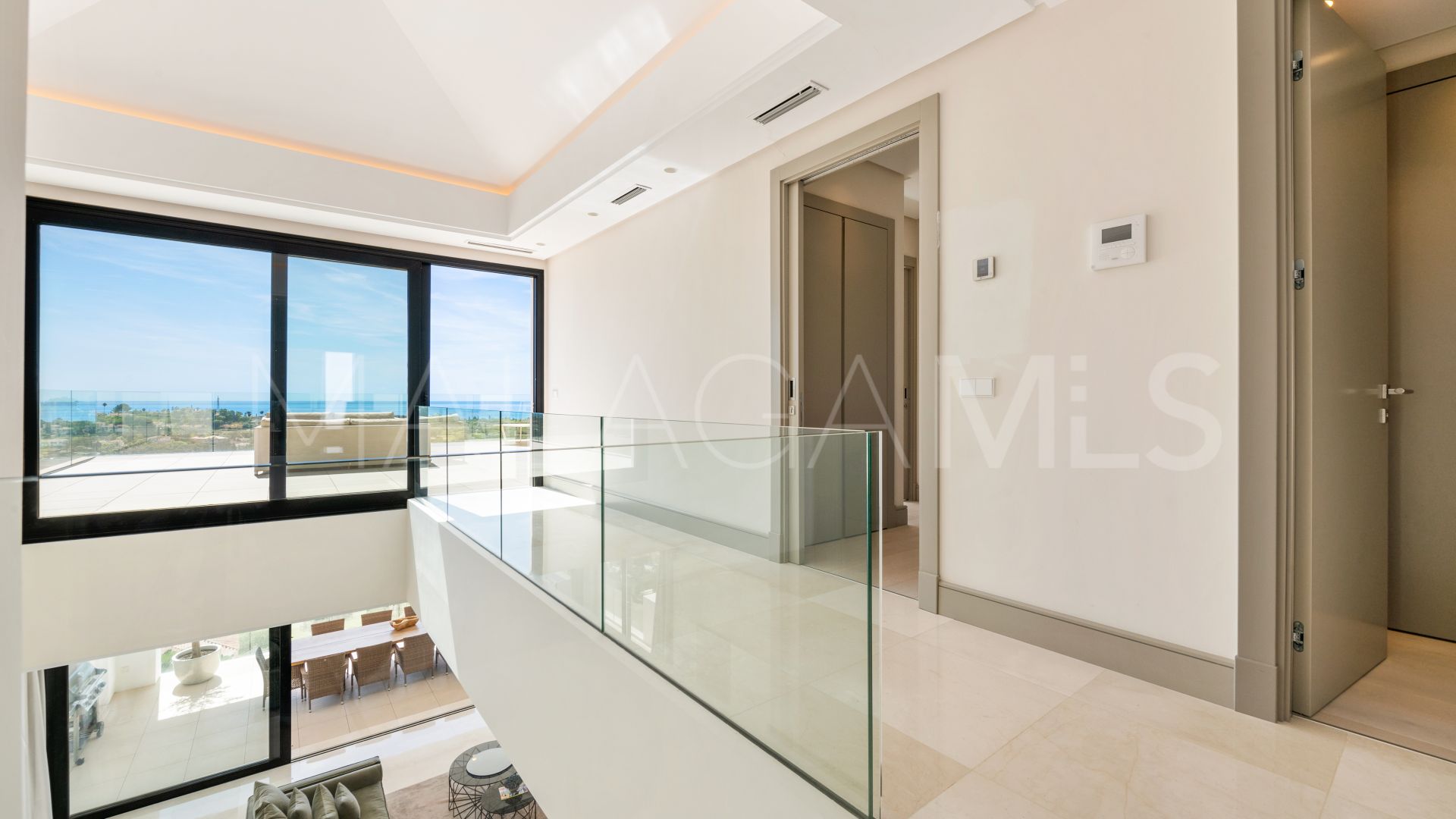 5 bedrooms Paraiso Alto villa for sale