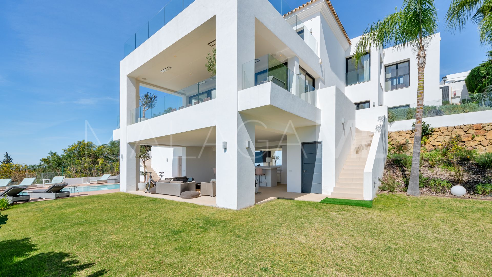 5 bedrooms Paraiso Alto villa for sale