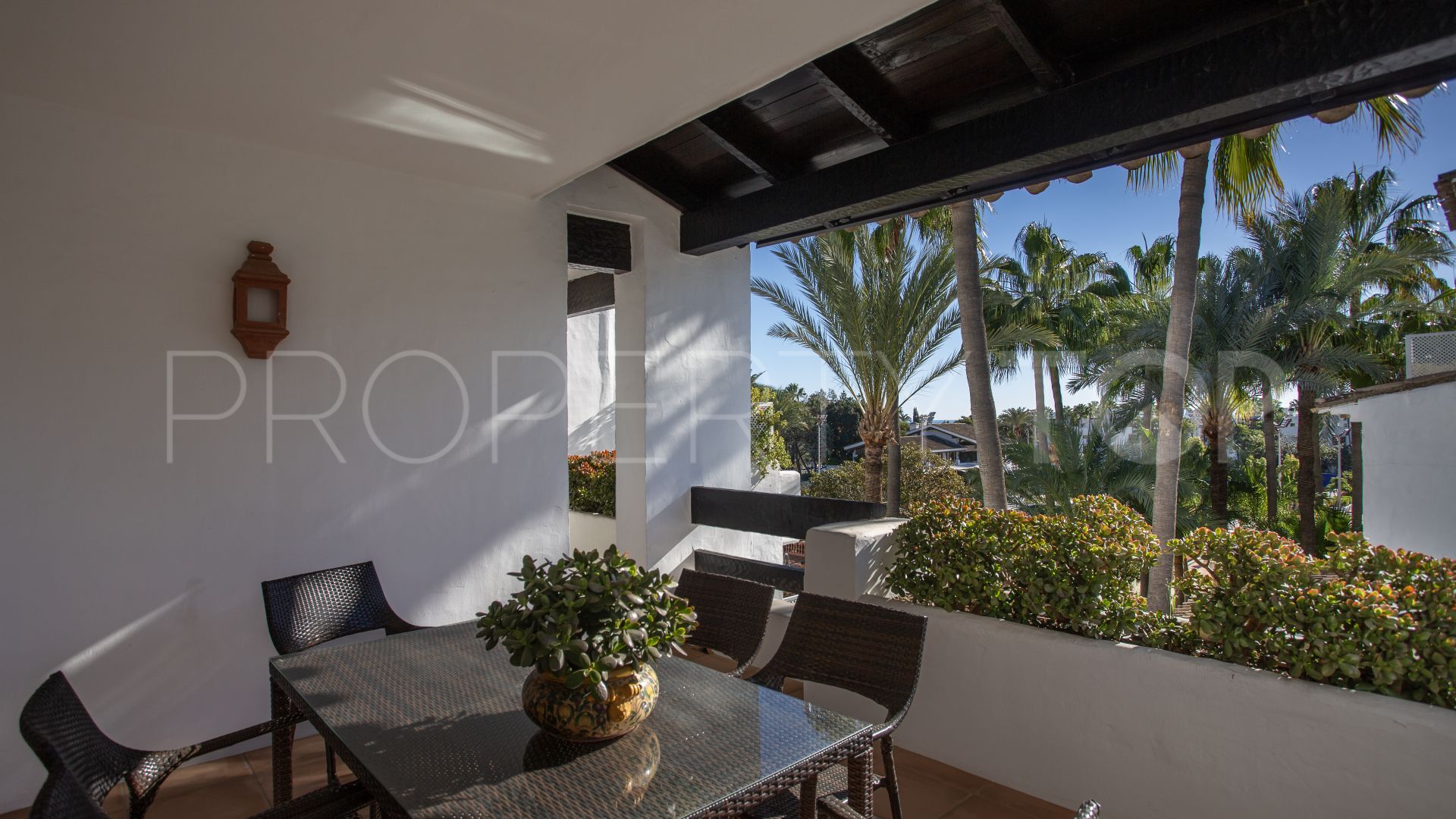 For sale duplex penthouse in Puente Romano with 4 bedrooms