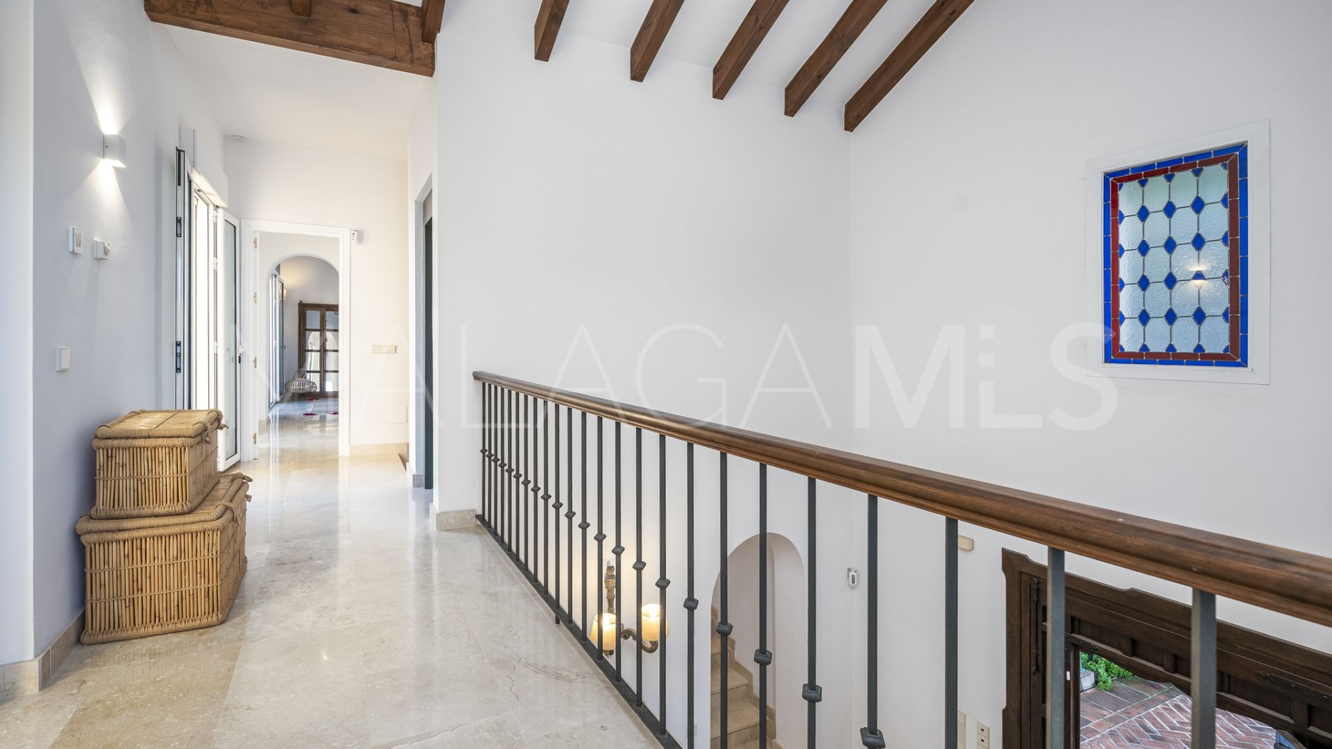 Villa for sale in Los Altos de los Monteros