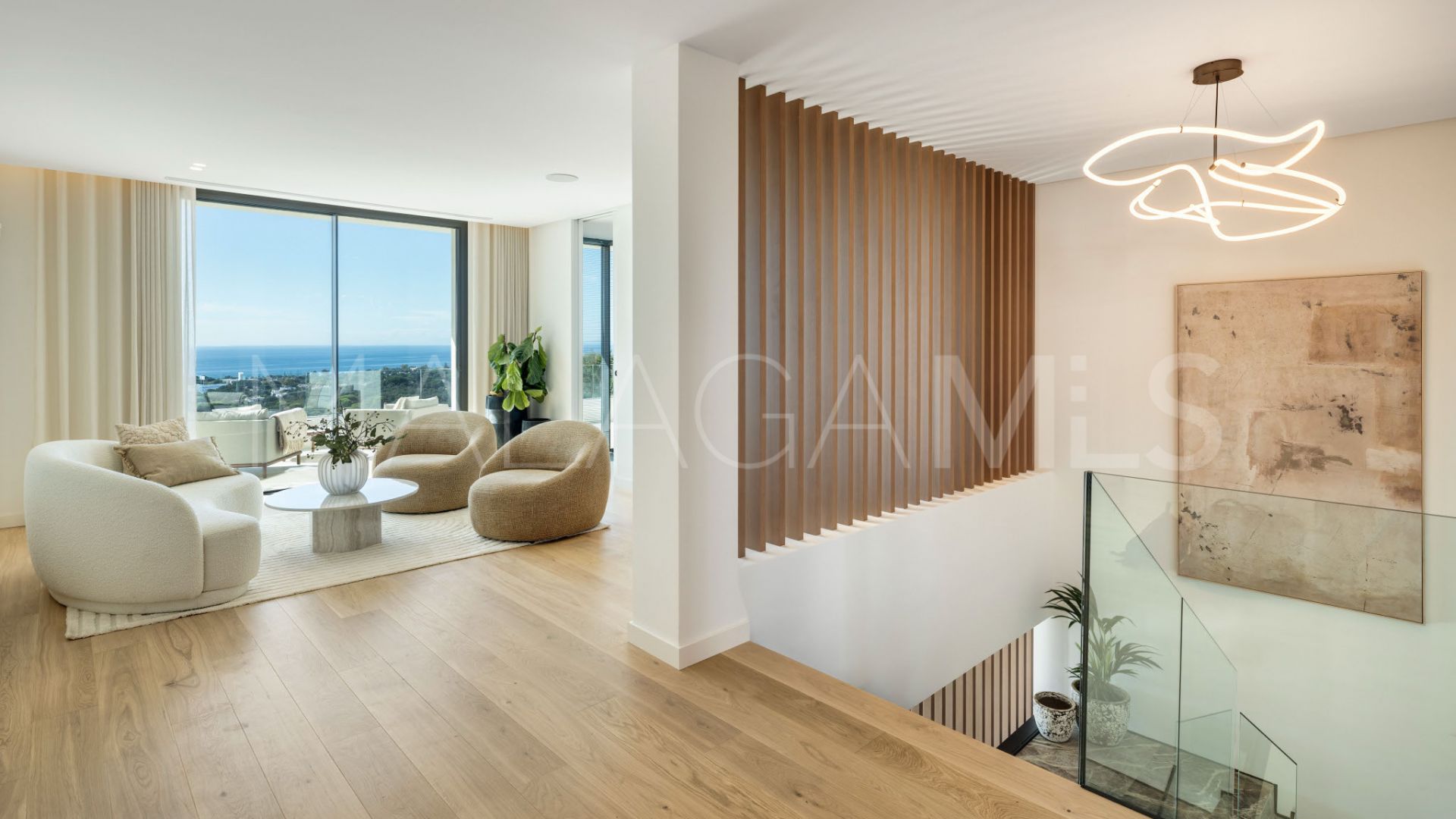 Villa for sale in Elviria