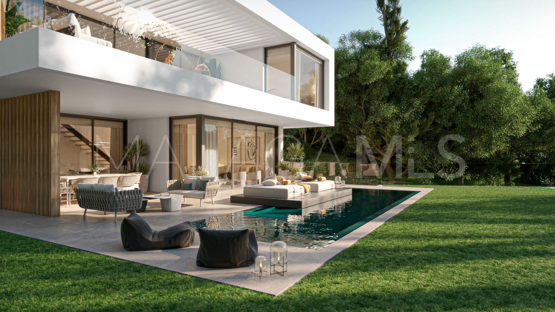Villa for sale in Estepona Est