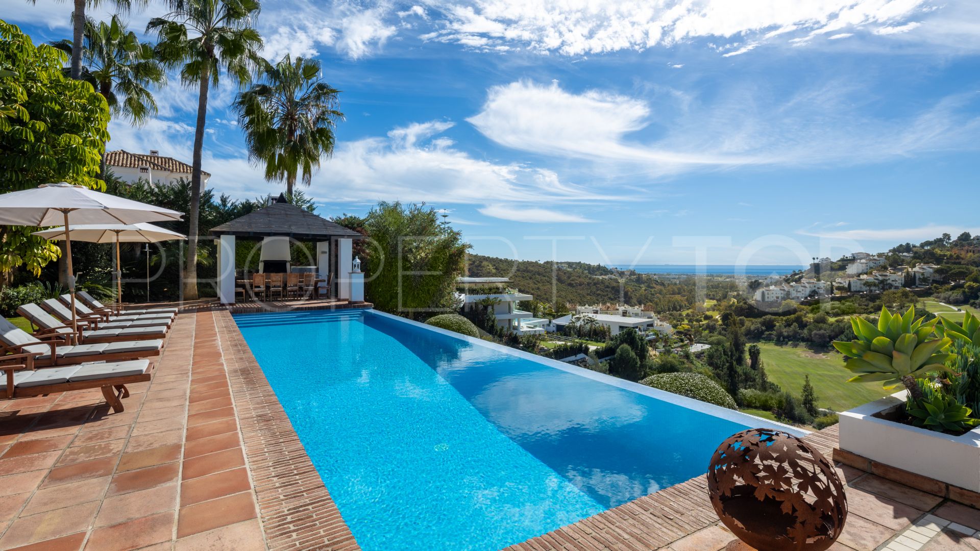 7 bedrooms villa for sale in Lomas de La Quinta