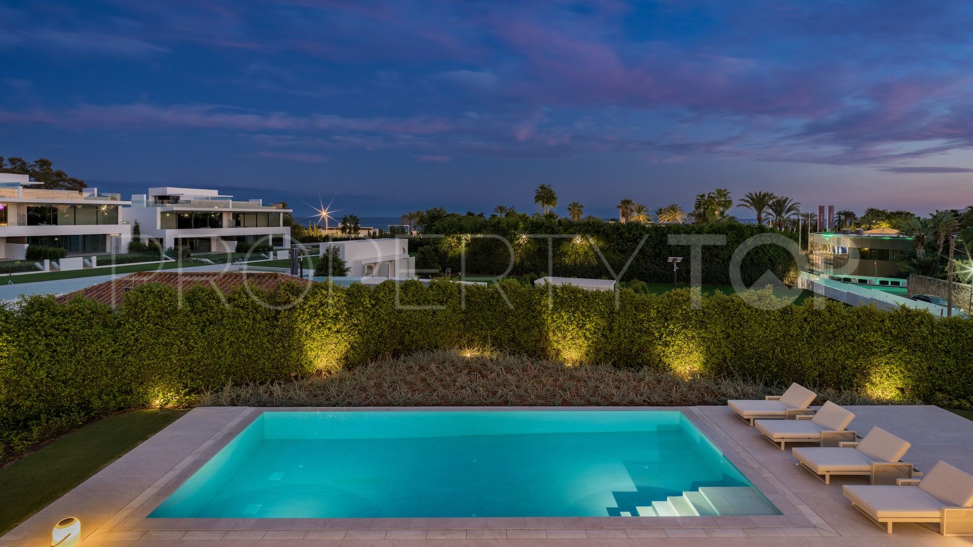 Se vende villa en Marbella Golden Mile con 5 dormitorios