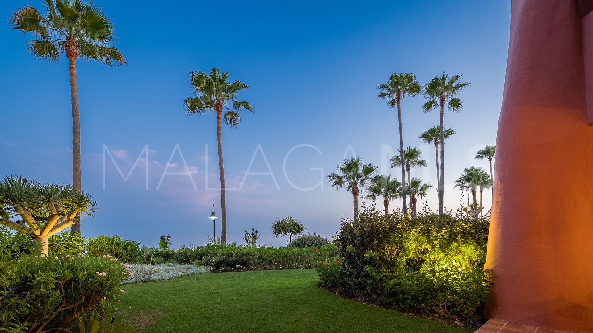 For sale Menara Beach ground floor apartment