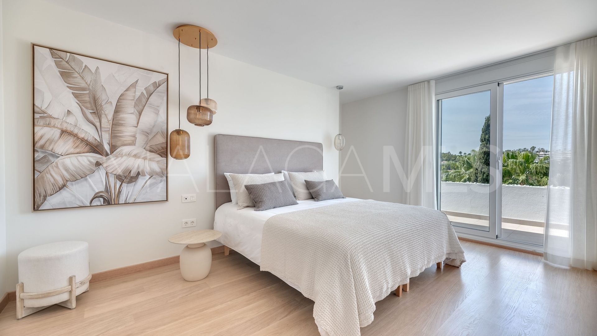 Penthouse for sale in Hotel del Golf