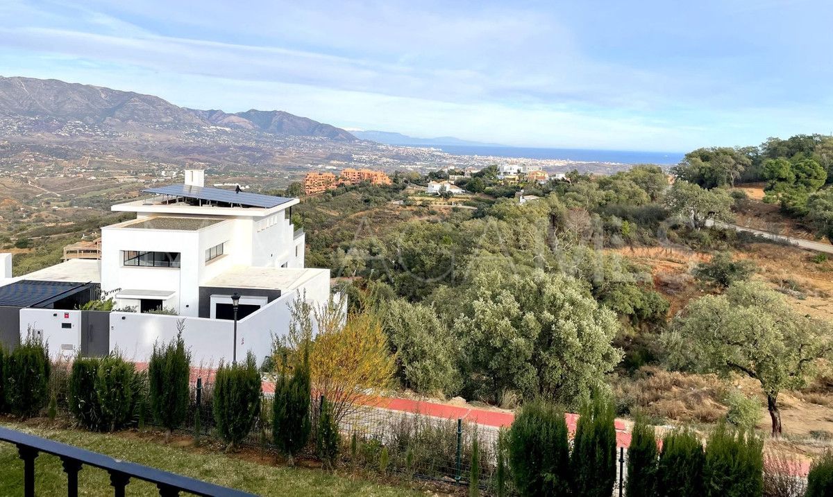 Villa for sale in La Mairena