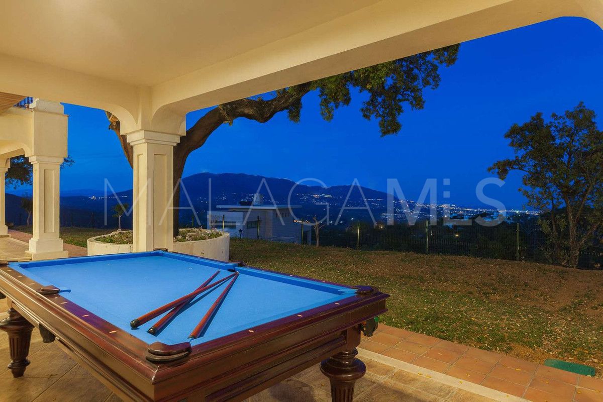 Villa for sale in La Mairena