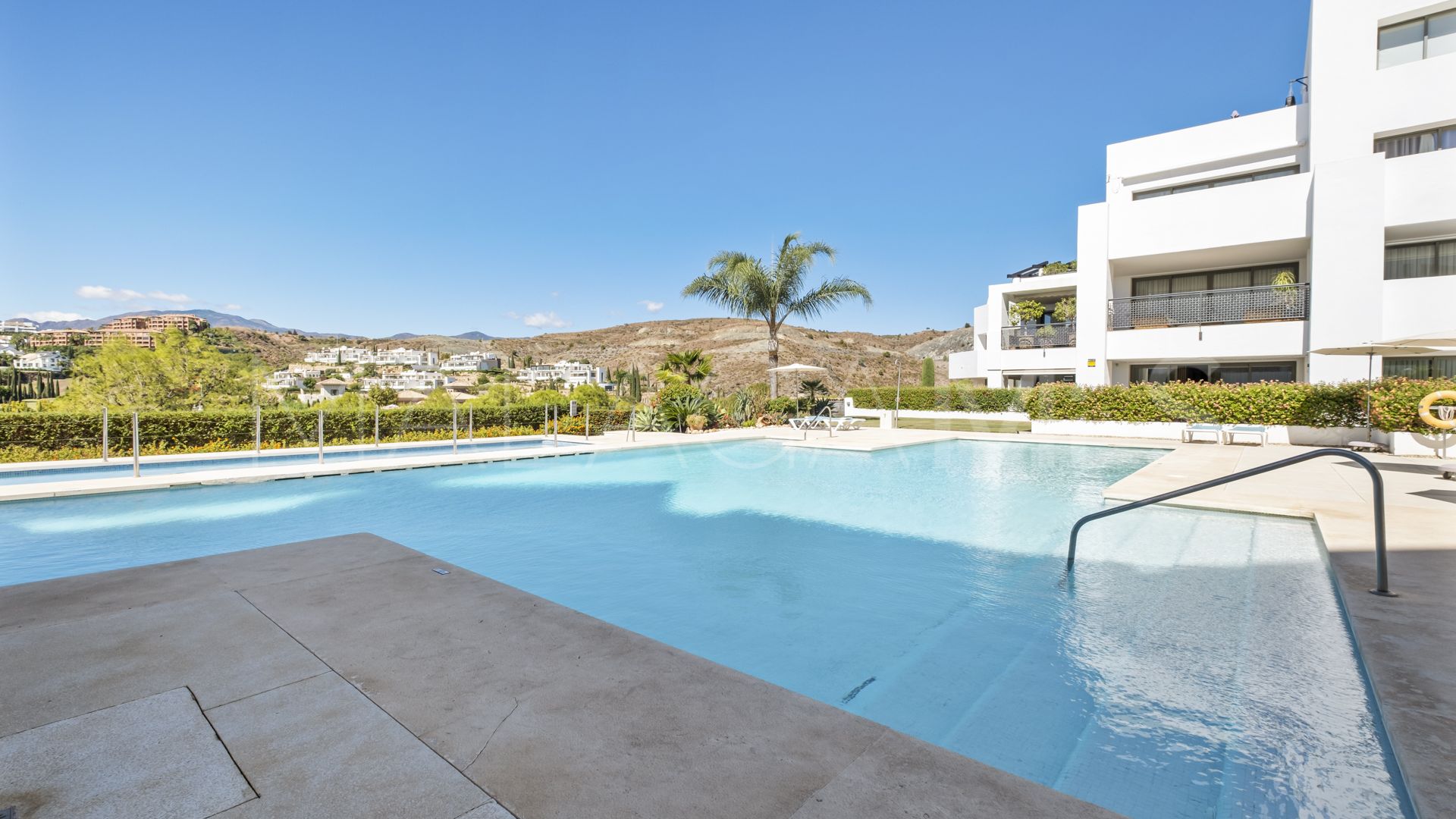 Duplex penthouse for sale in Los Flamingos Golf