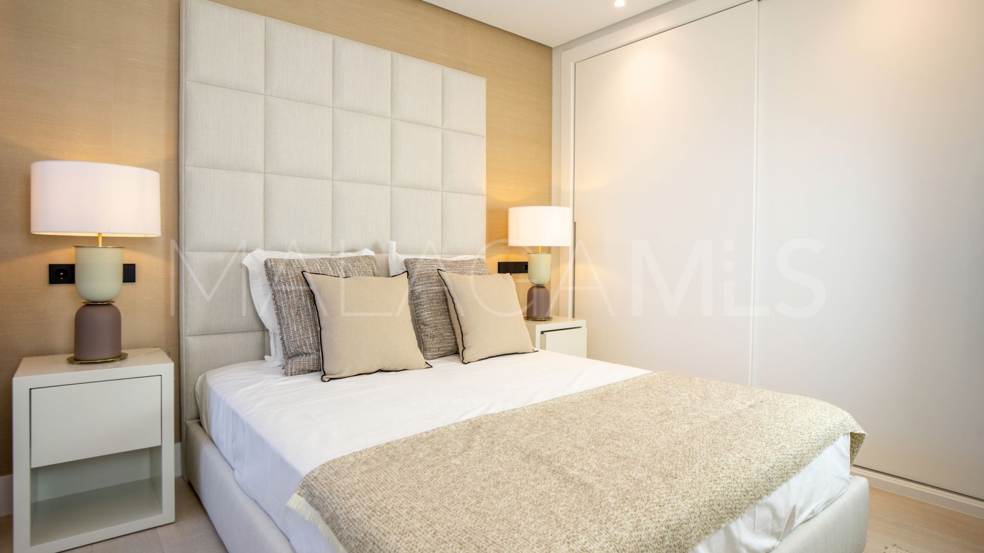 Las Brisas, villa a la venta