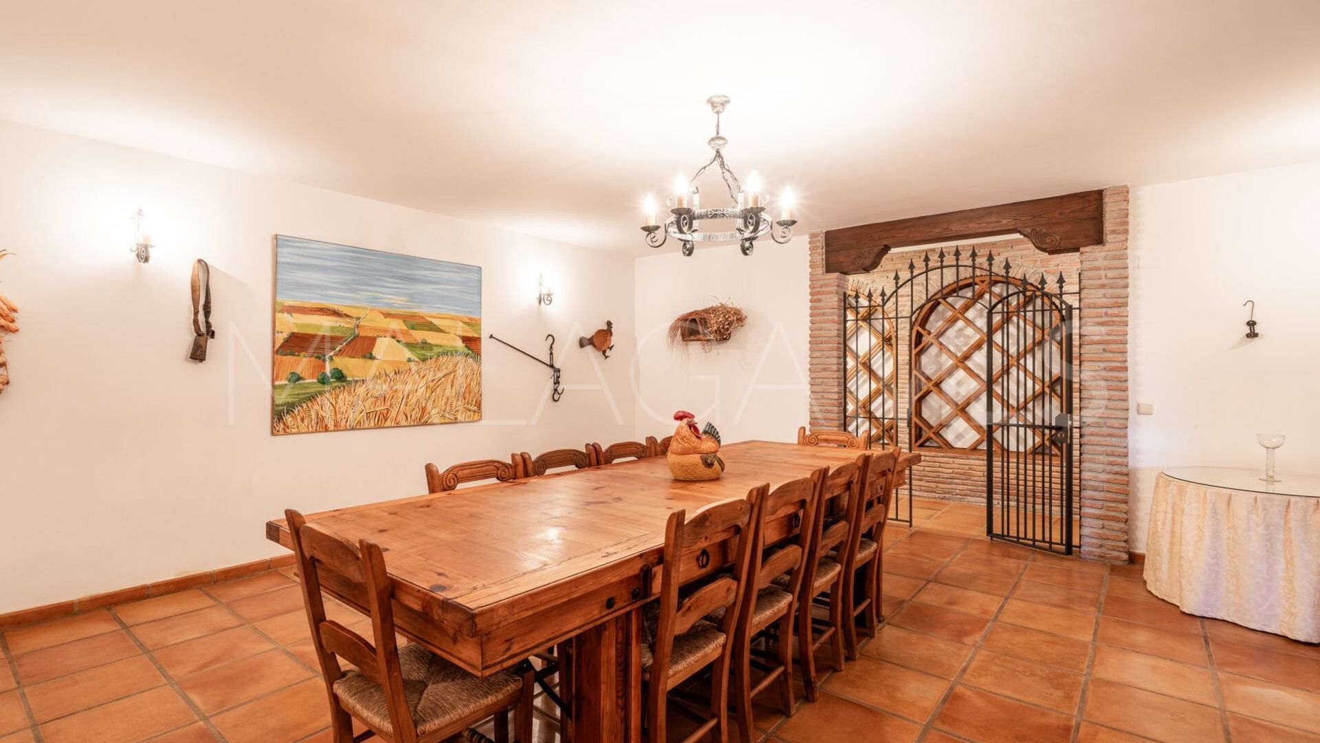 Villa for sale in Altos Reales