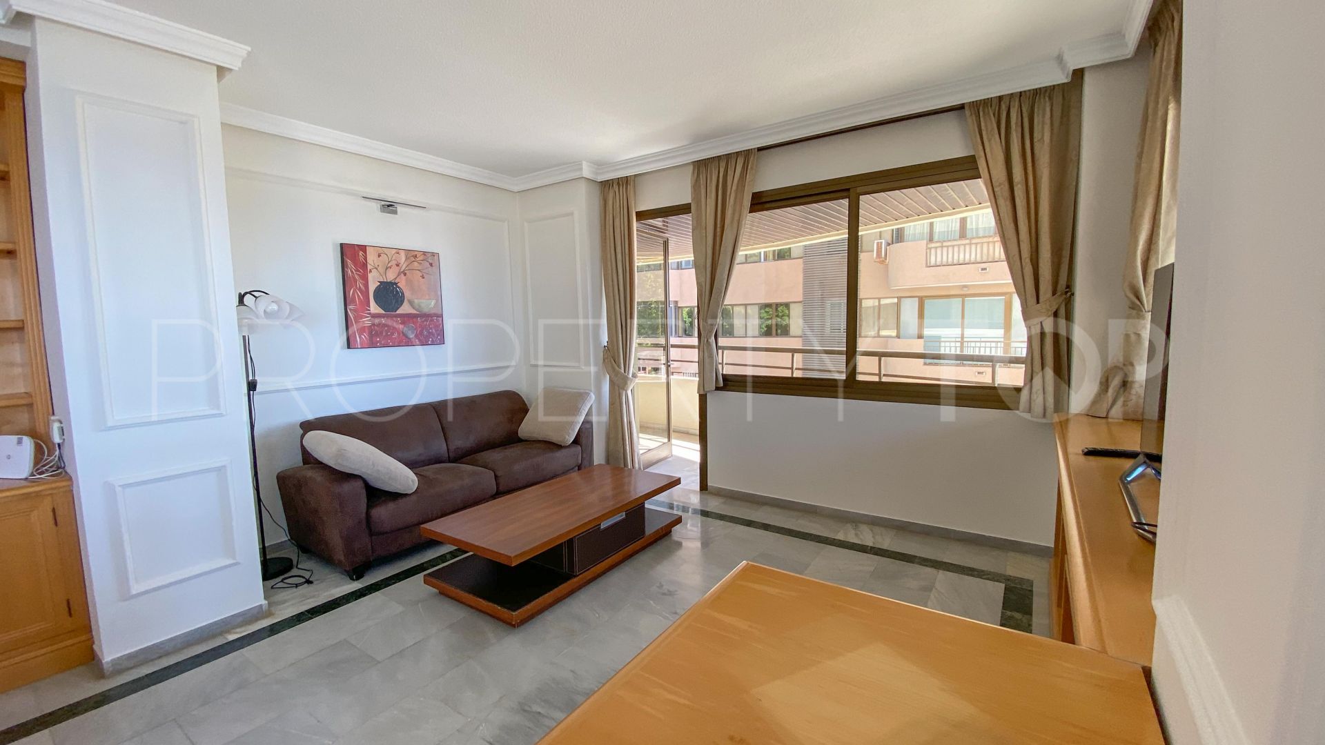 Apartamento con 3 dormitorios en venta en Marbella Ciudad