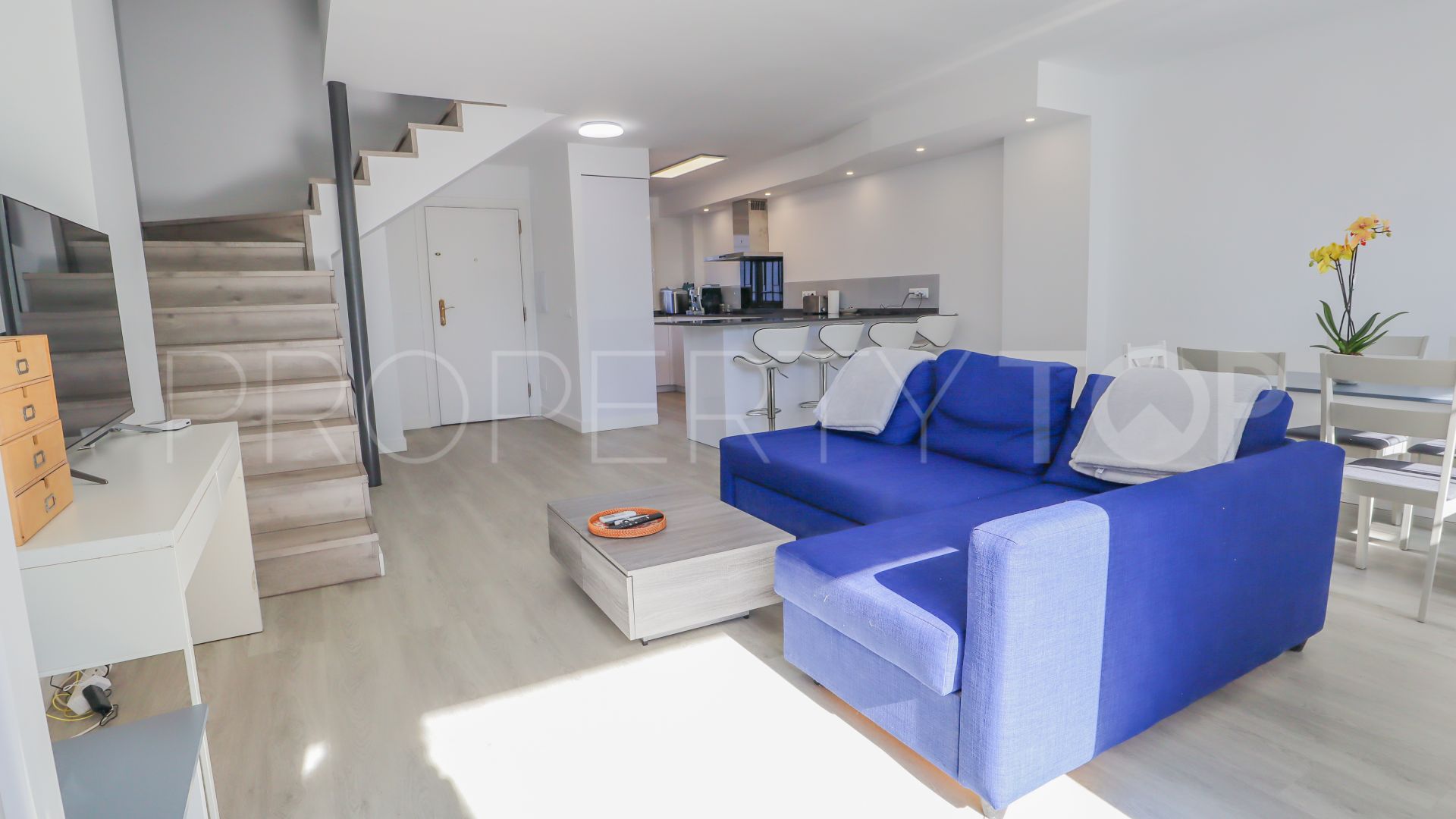 Duplex planta baja en venta con 3 dormitorios en Nueva Andalucia