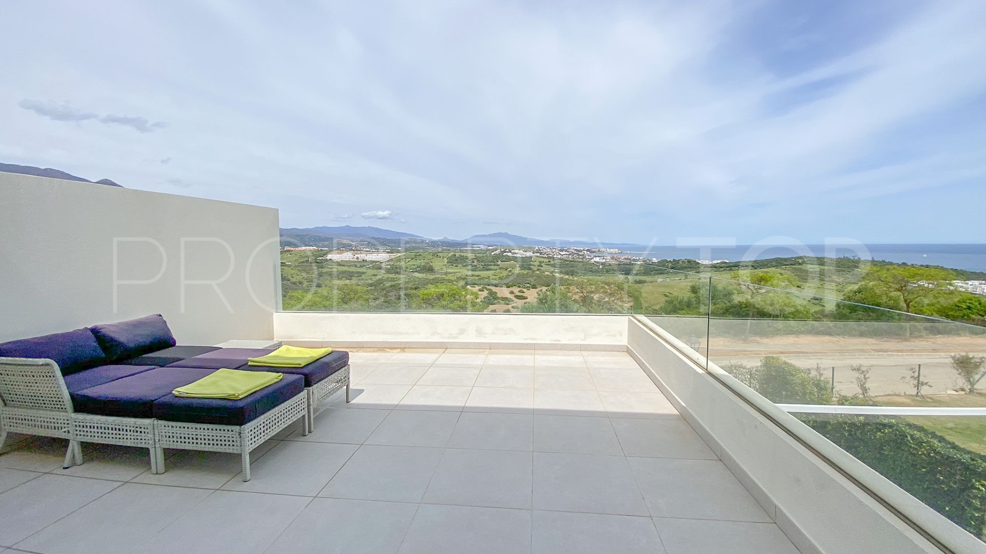 Villa en venta en Casares Playa de 3 dormitorios