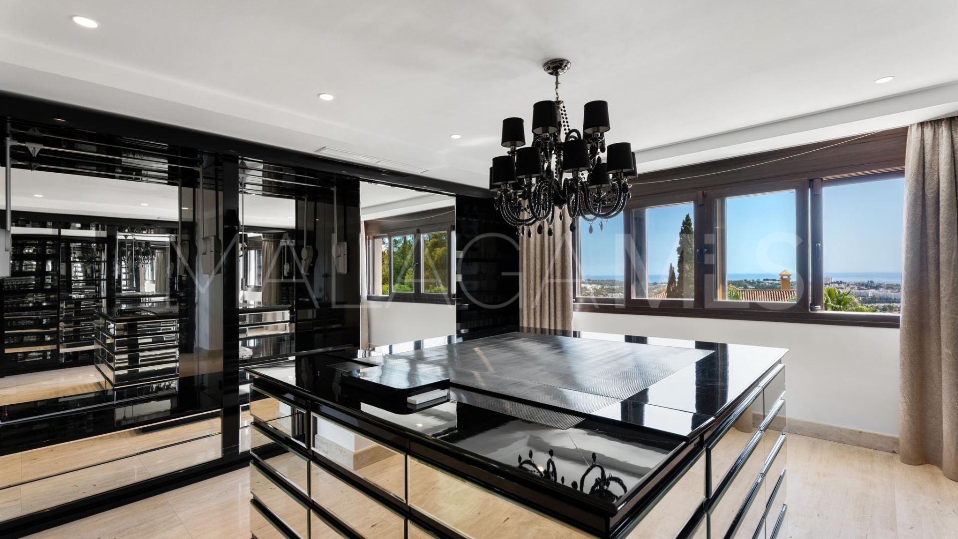 Villa for sale in El Herrojo