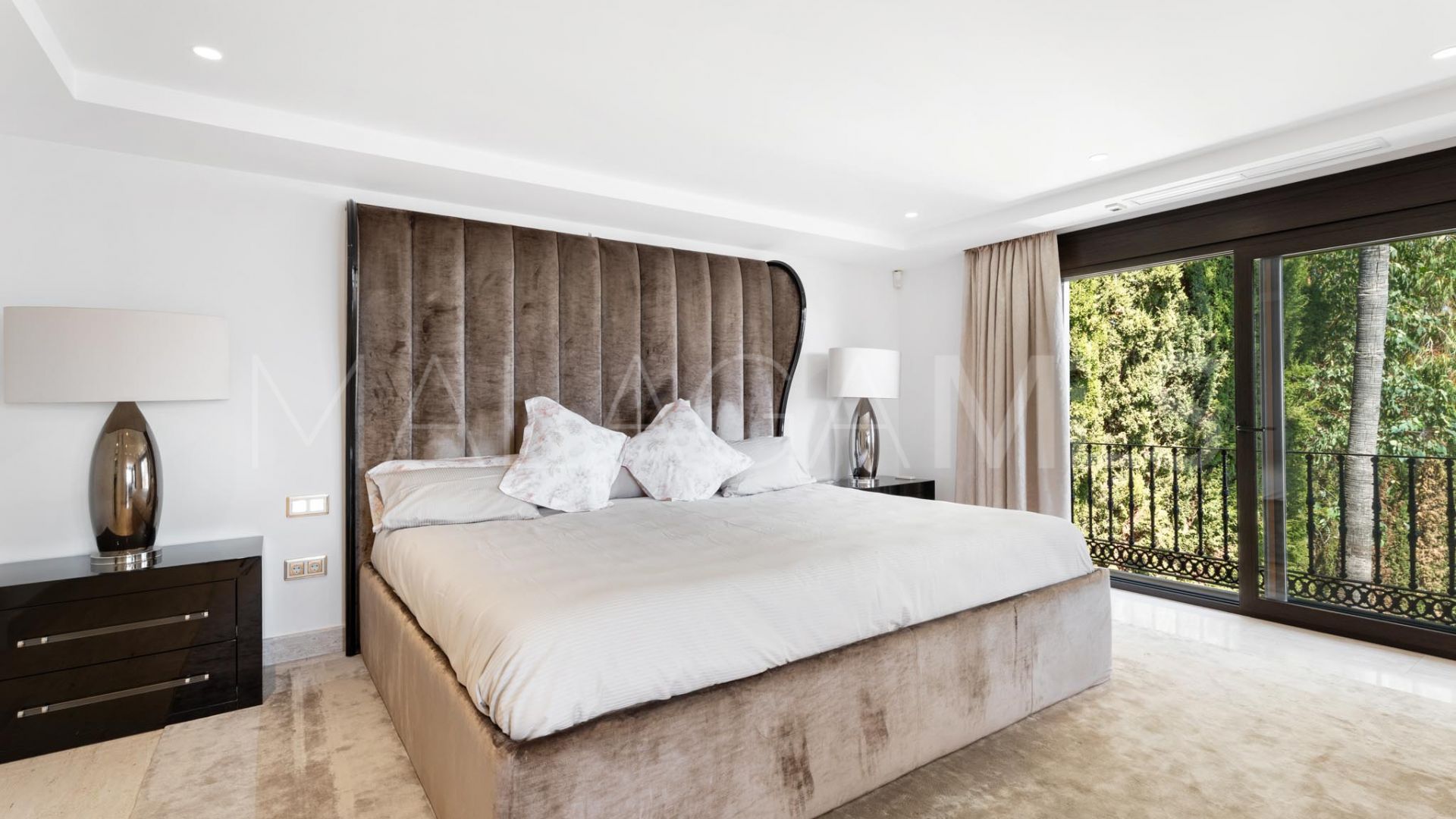 Villa for sale in El Herrojo