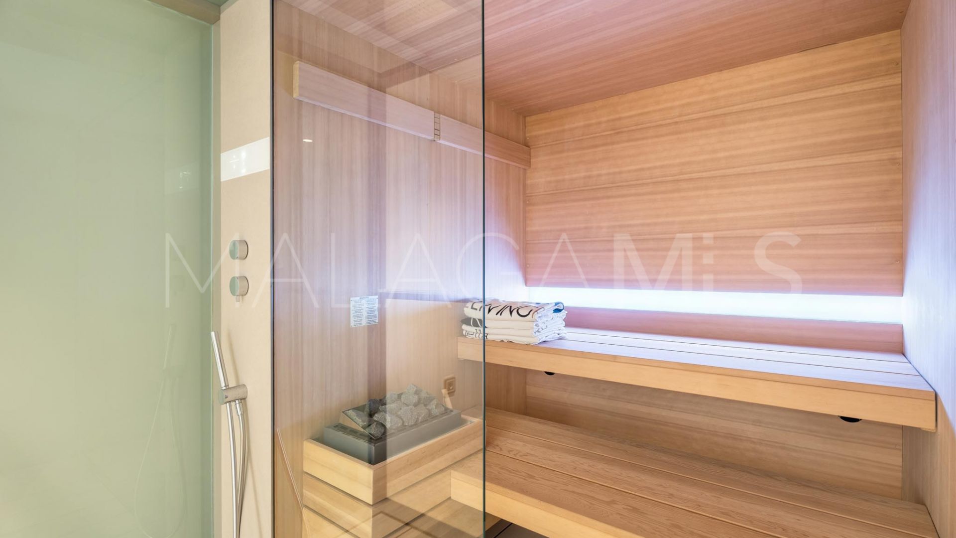 Villa for sale in El Herrojo