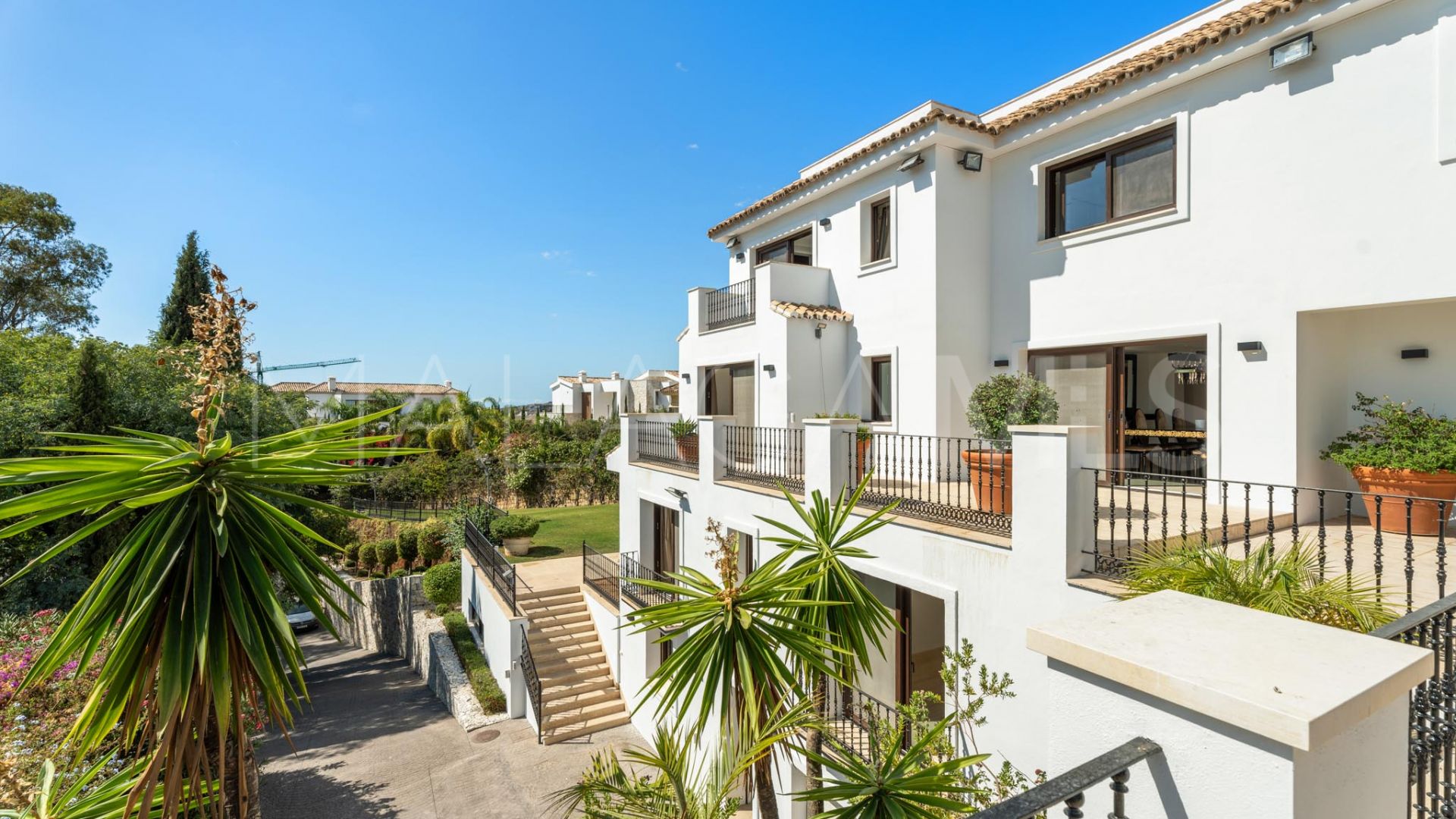 Villa for sale in El Herrojo