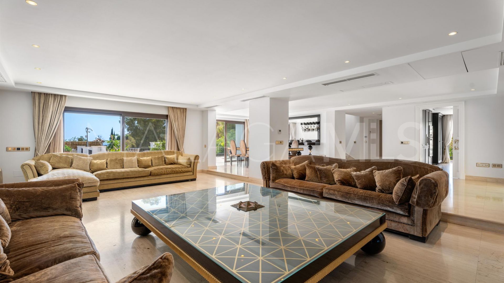 Villa for sale in El Herrojo