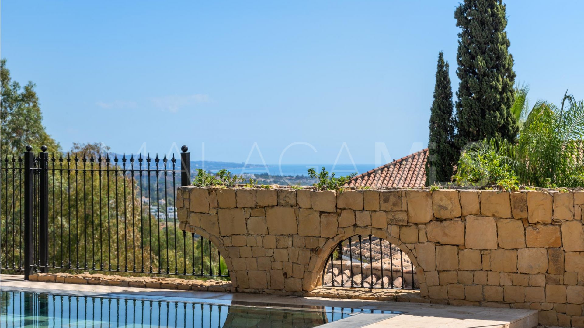 Villa for sale in El Herrojo