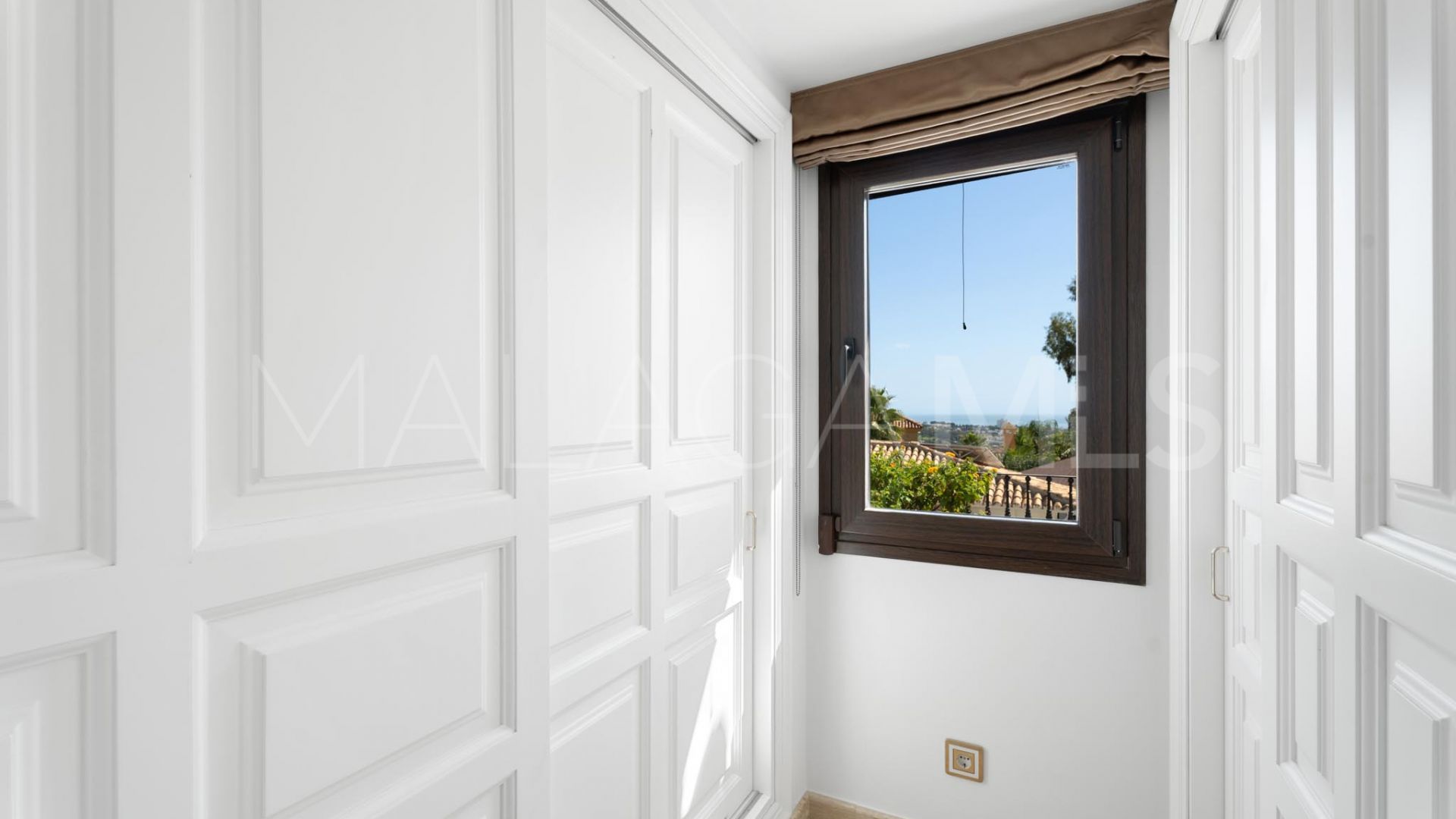 Villa for sale in El Herrojo