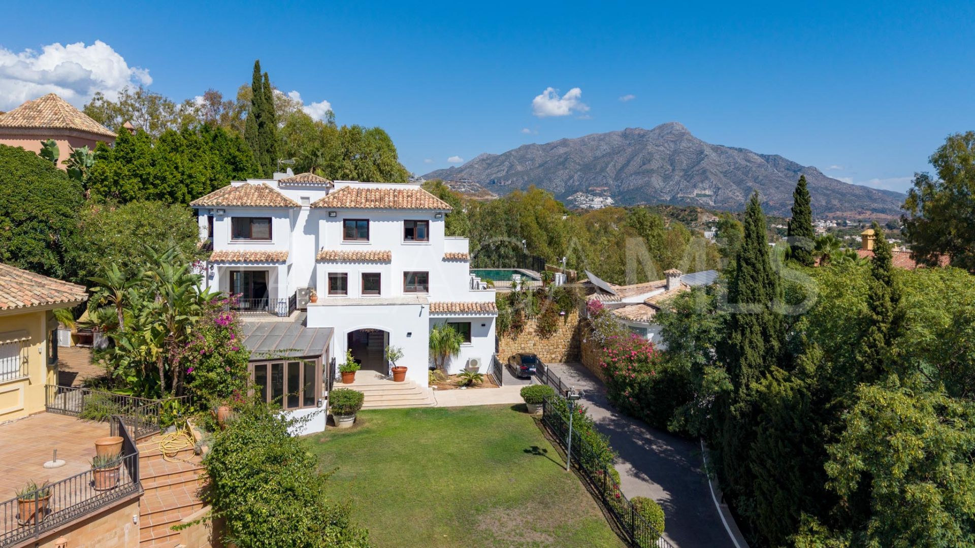 Villa for sale in El Herrojo