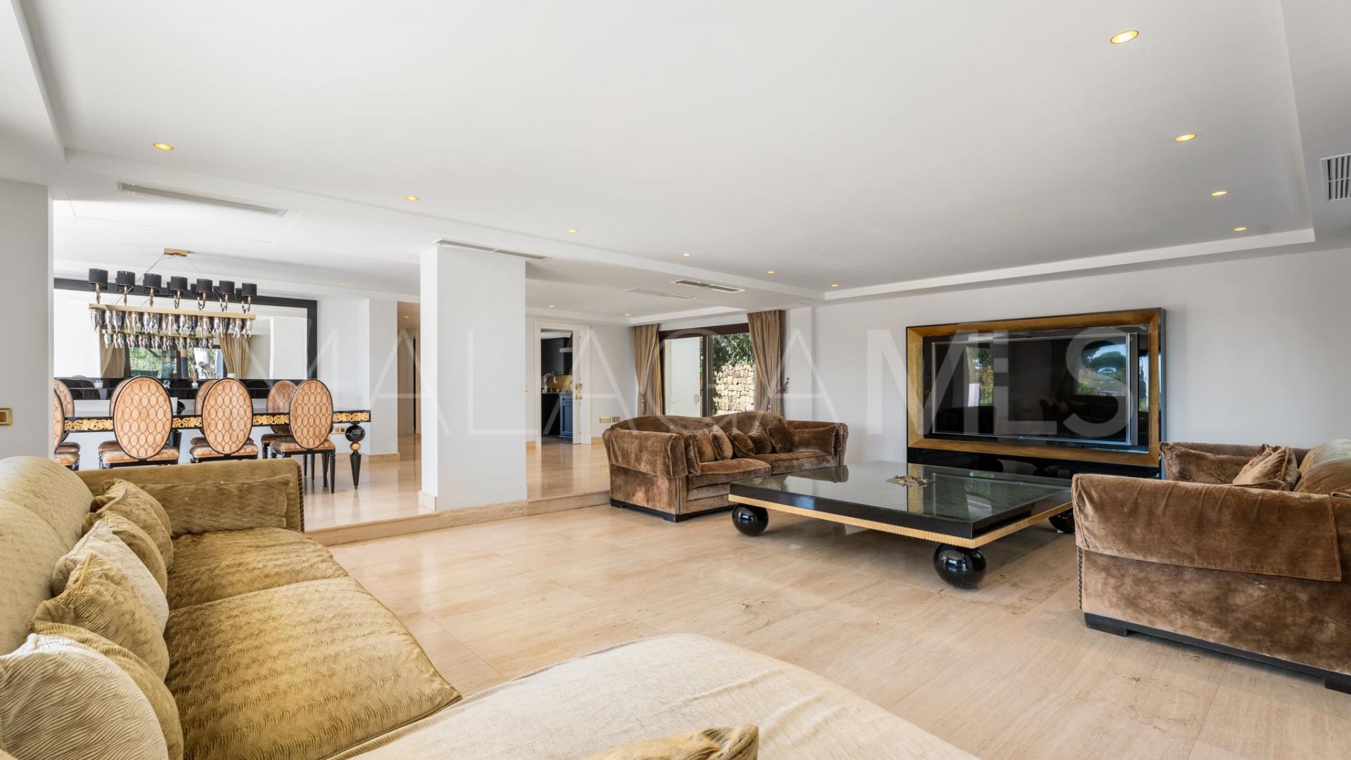 Villa for sale in El Herrojo