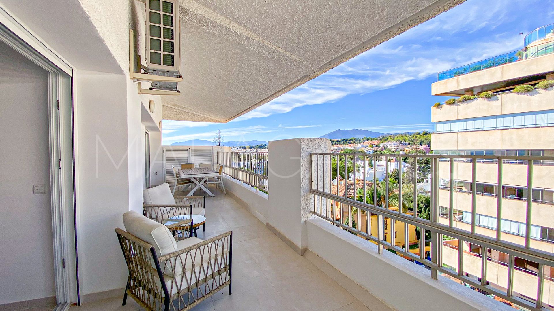 Penthaus for sale in Marbella Goldene Meile
