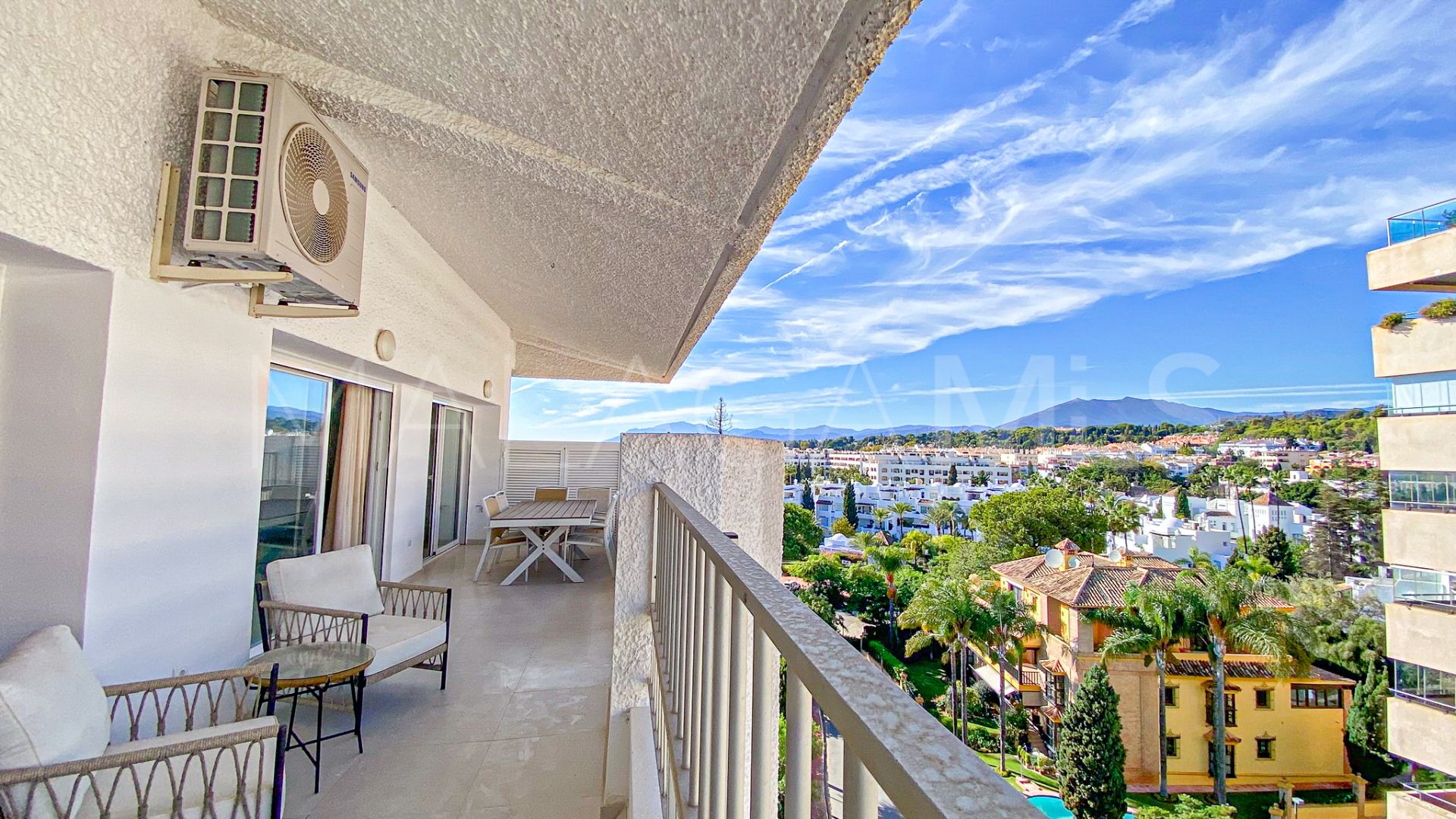 Penthaus for sale in Marbella Goldene Meile