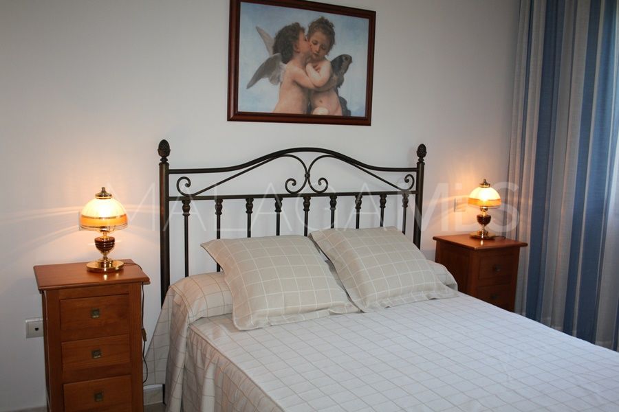 Apartamento a la venta with 3 bedrooms in Marbella Este