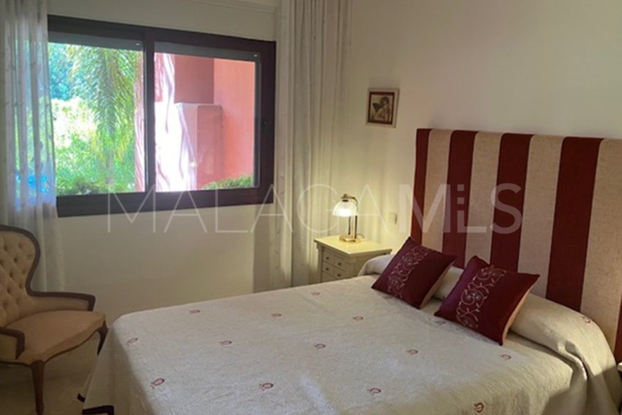 Apartamento a la venta with 3 bedrooms in Marbella Este