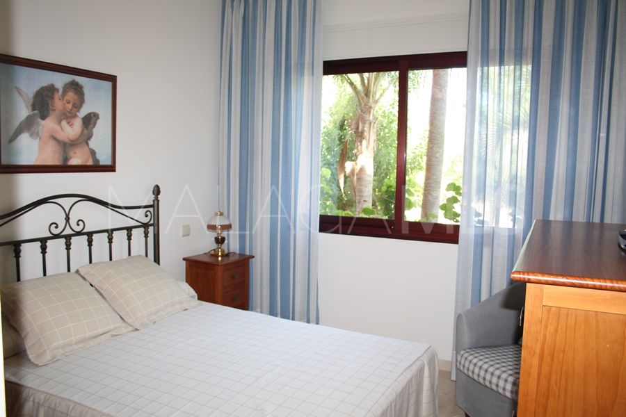 Apartamento a la venta with 3 bedrooms in Marbella Este