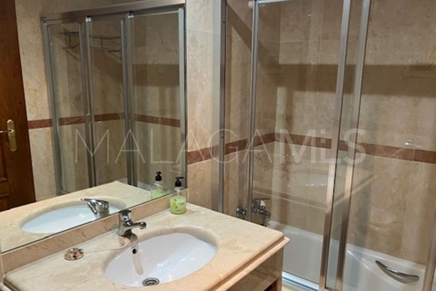 Apartamento a la venta with 3 bedrooms in Marbella Este