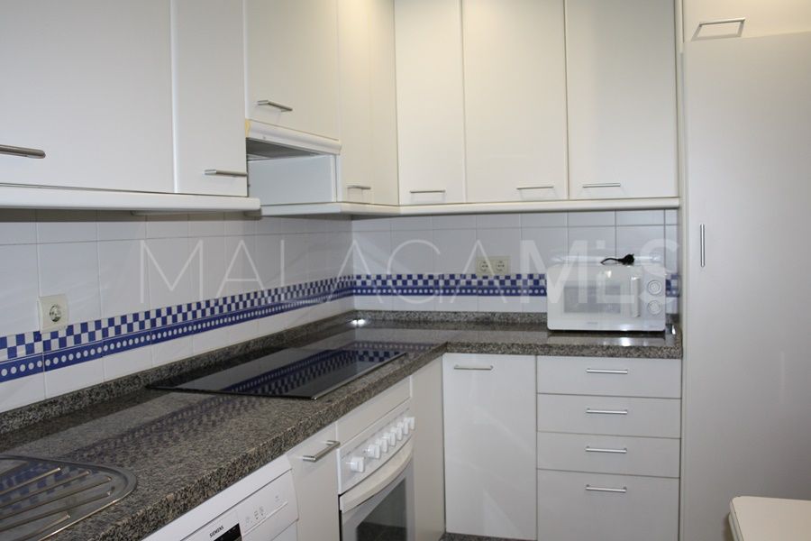 Apartamento a la venta with 3 bedrooms in Marbella Este