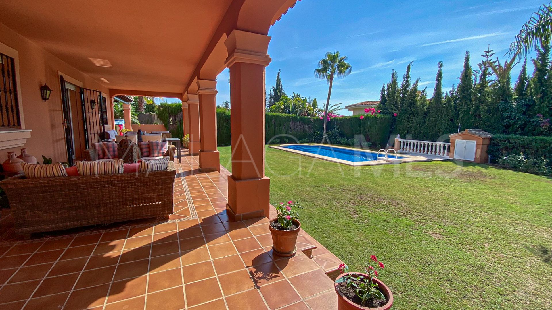 Buy villa in Xarblanca