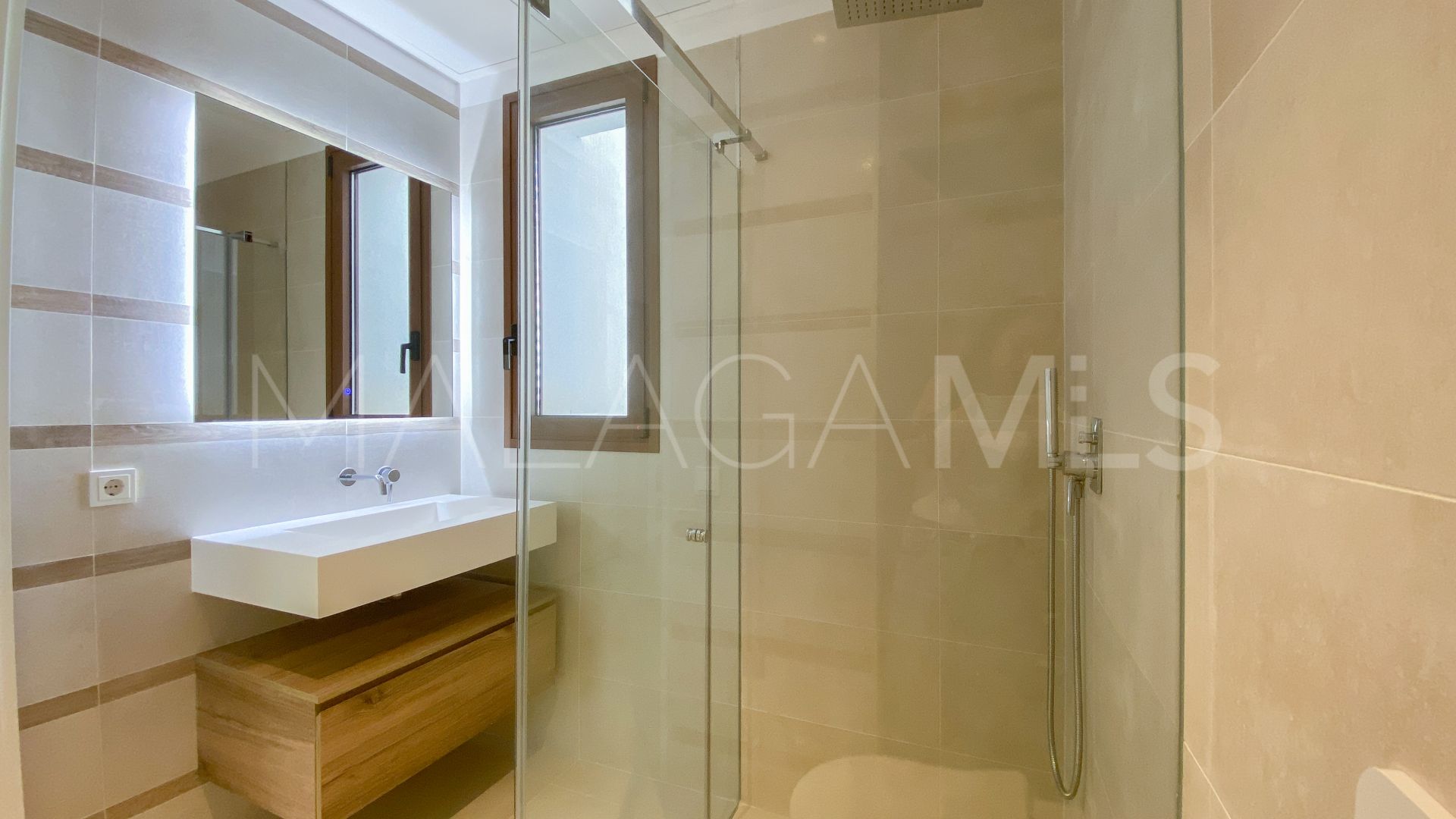 Einfamilienhaushälfte for sale in Marbella Goldene Meile