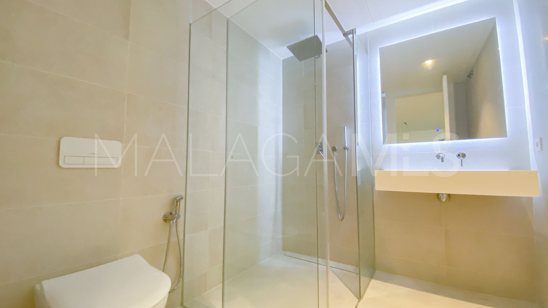 Einfamilienhaushälfte for sale in Marbella Goldene Meile