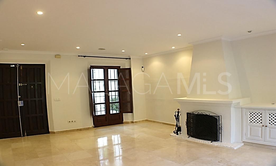 Radhus for sale in Marbella Golden Mile