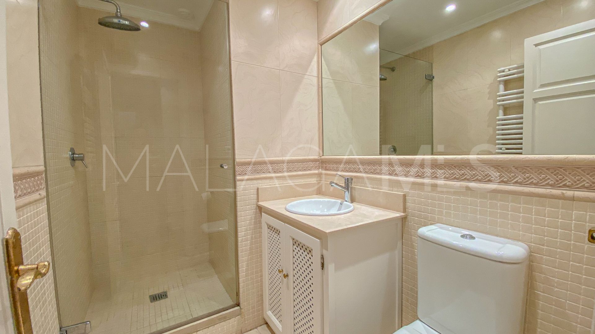 Radhus for sale in Marbella Golden Mile
