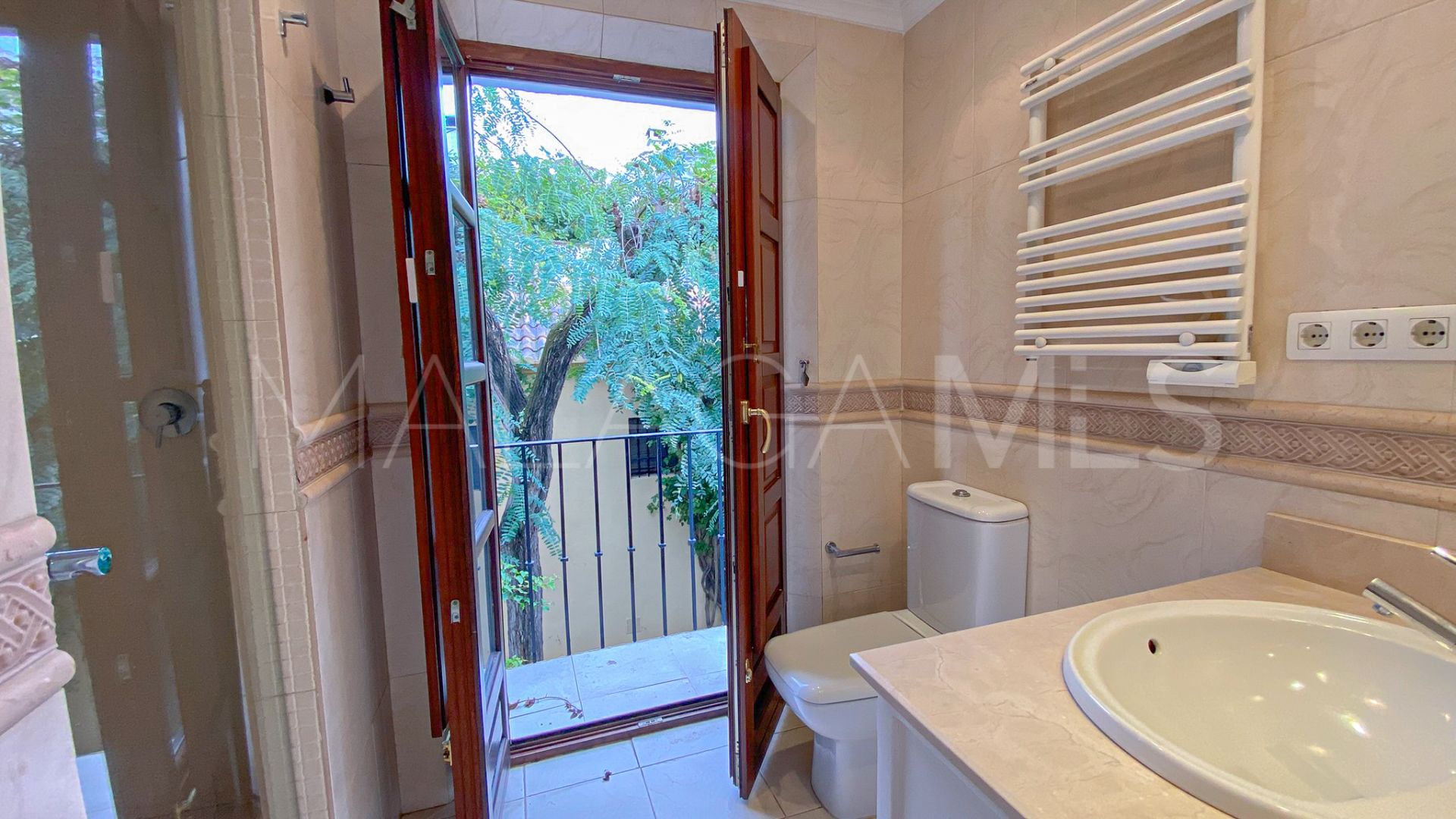 Radhus for sale in Marbella Golden Mile
