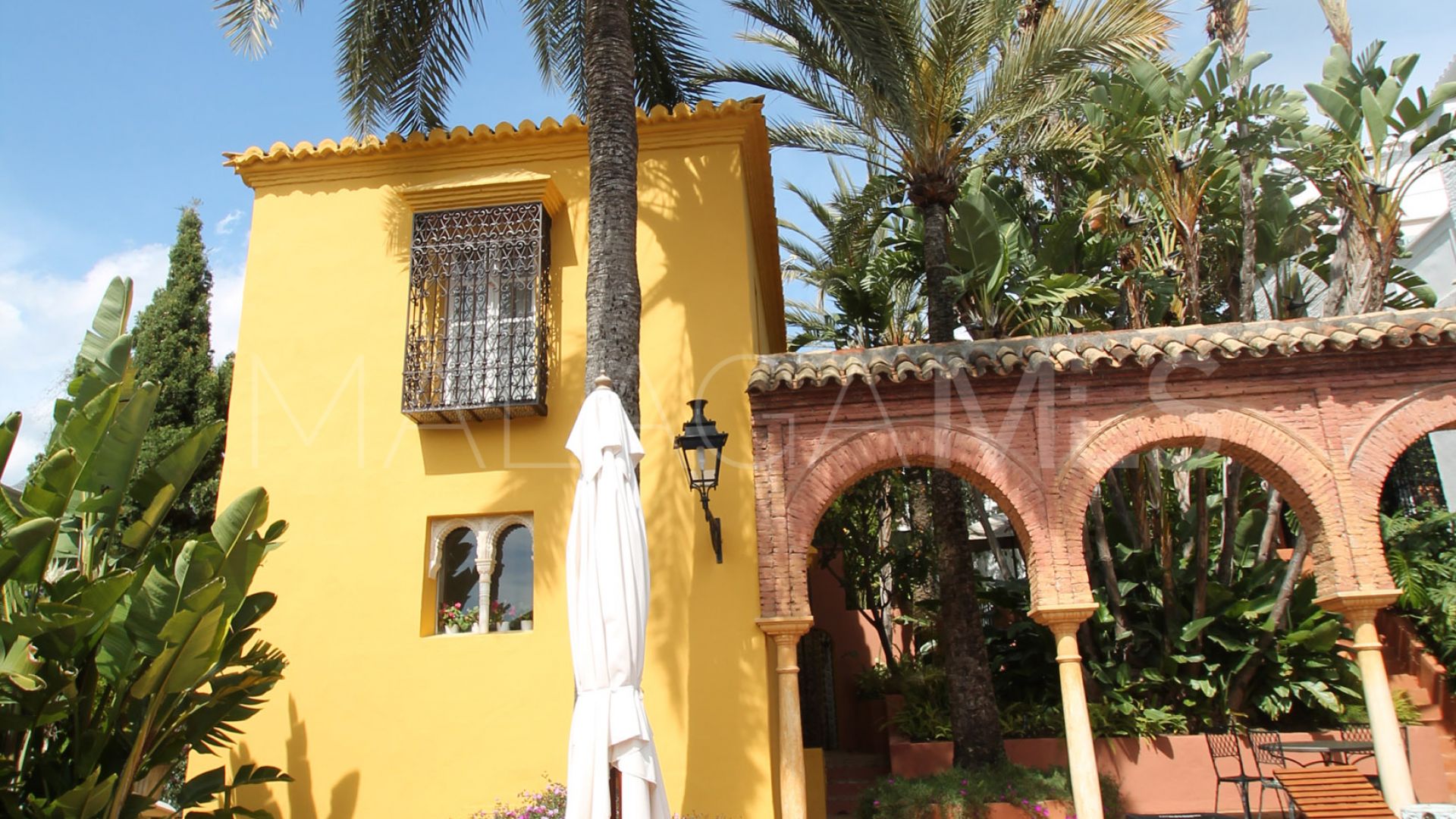 Radhus for sale in Marbella Golden Mile