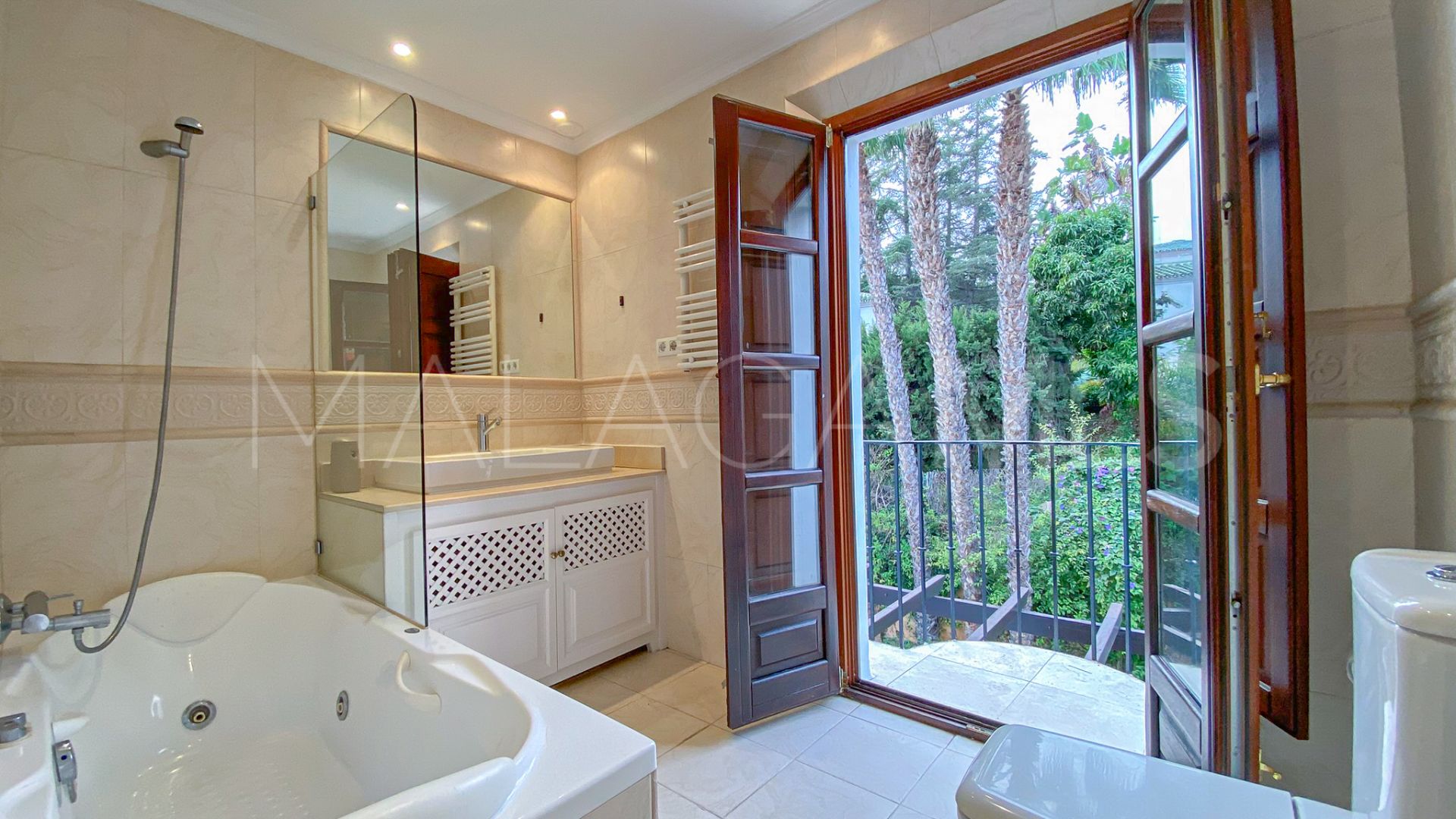 Radhus for sale in Marbella Golden Mile