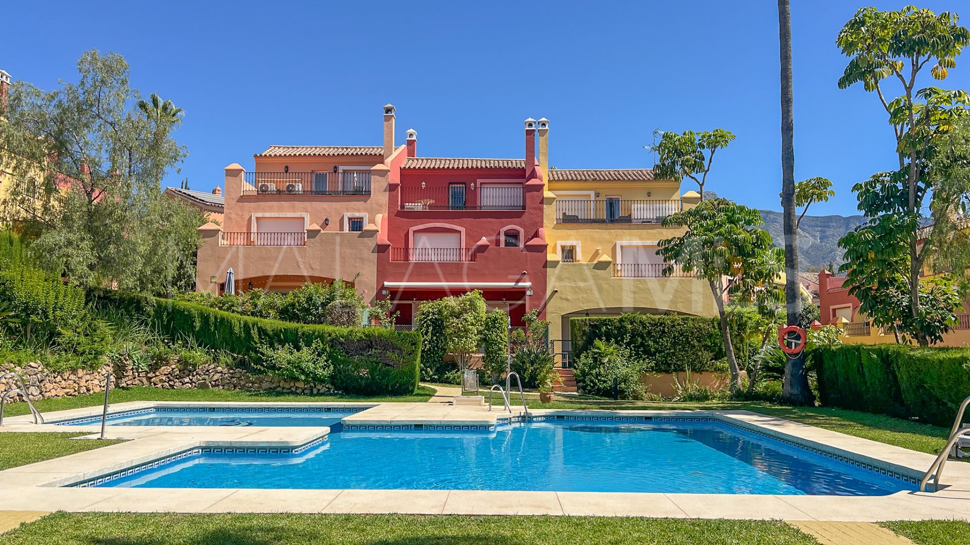 Maison de ville for sale in Marbella Golden Mile