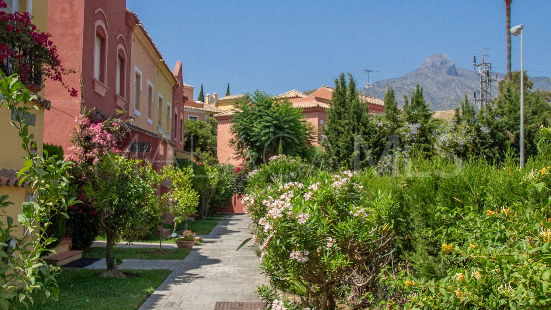 Maison de ville for sale in Marbella Golden Mile