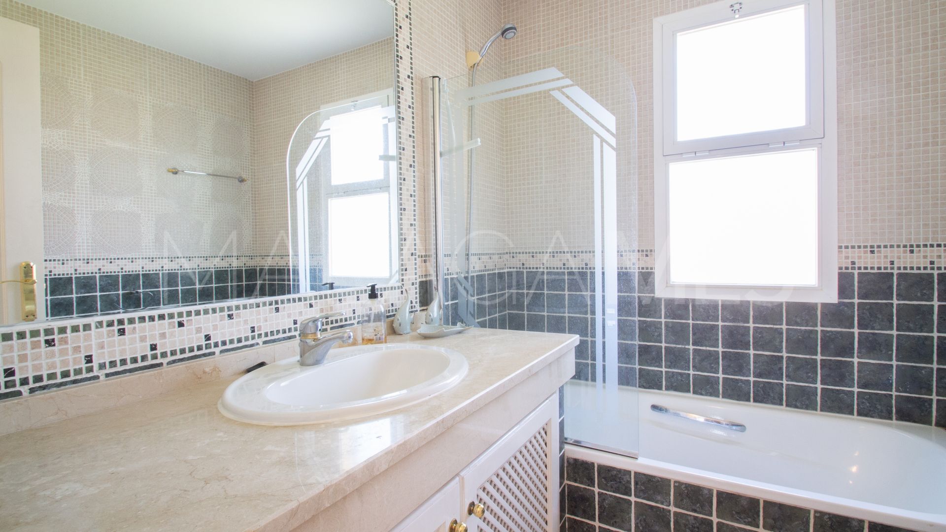 Maison de ville for sale in Marbella Golden Mile