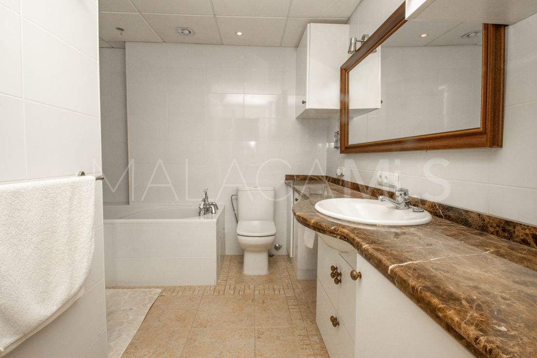 Ground floor apartment in Marbella Golden Mile for sale