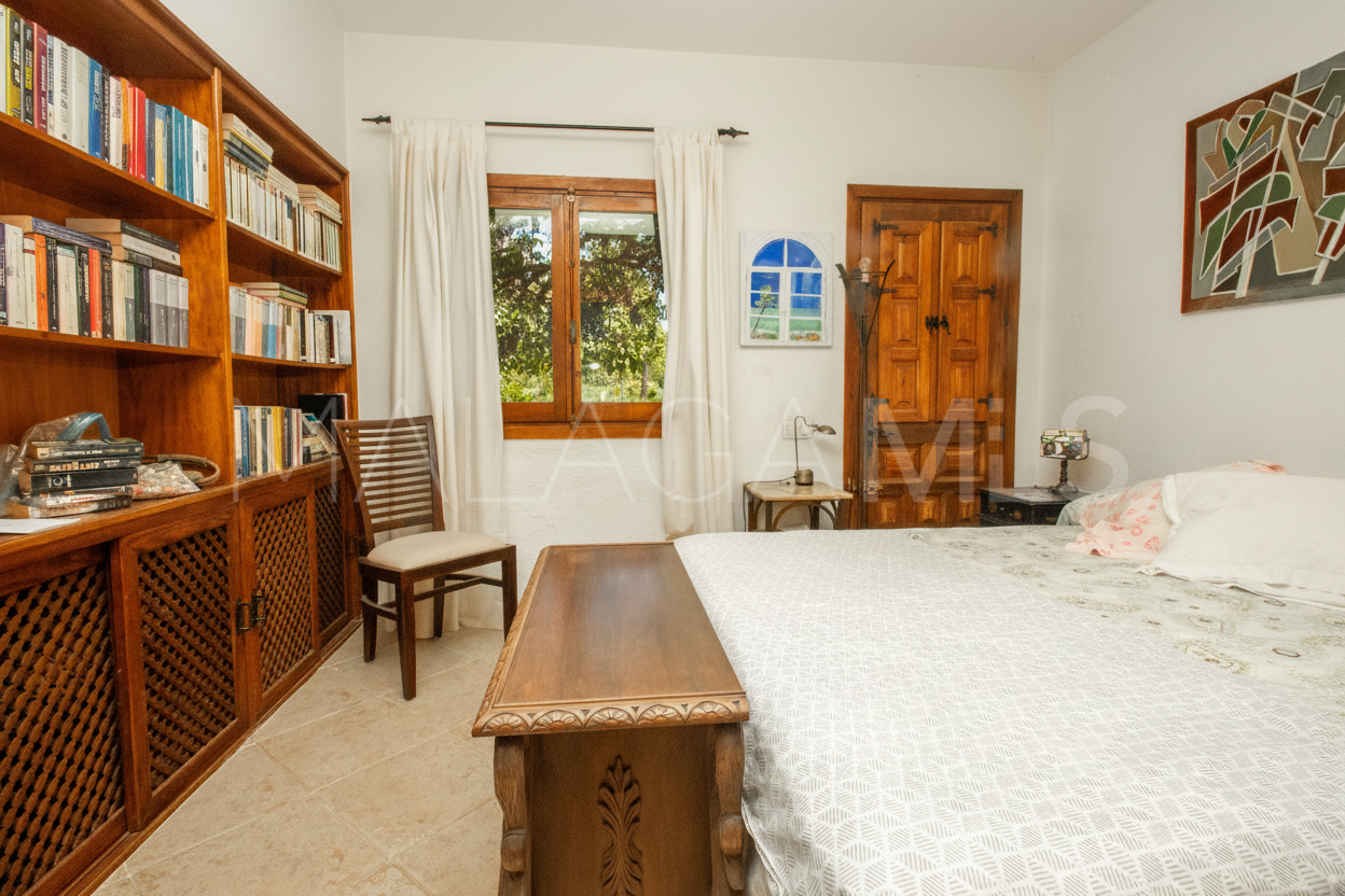 Ground floor apartment in Marbella Golden Mile for sale