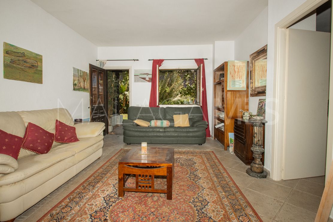 Ground floor apartment in Marbella Golden Mile for sale