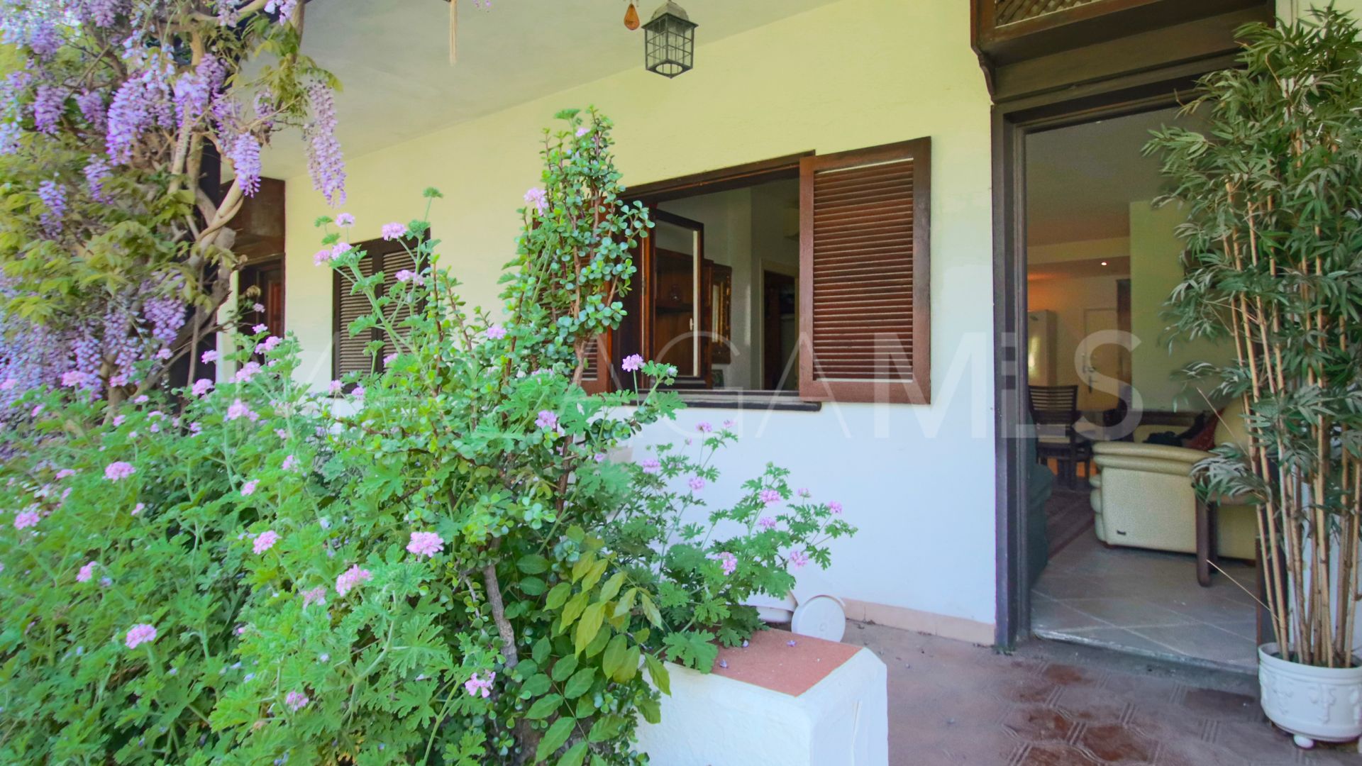 Ground floor apartment in Marbella Golden Mile for sale